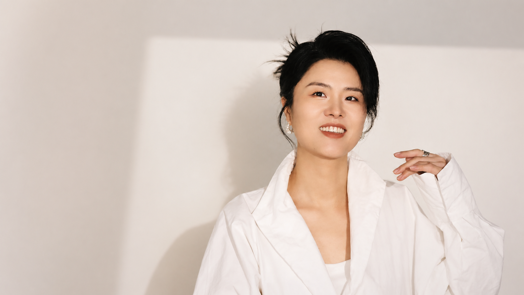 Lynn Lin, Global Consumer Product and Commercial Advisor